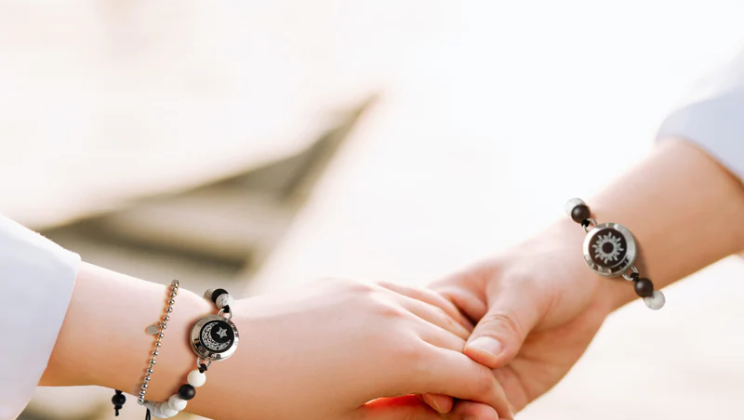 Immerse Yourself in Intimacy and Connection with Totwoo Smart Jewelry