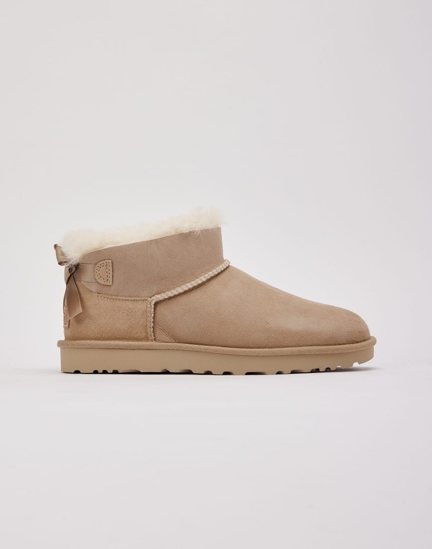 UGG Ultra Mini Bailey Bow Boots