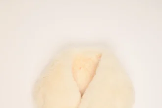 Collo Peloso con Tre Sfere Avorio